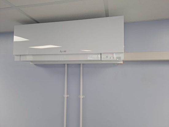 3.5kW Mitsubishi Electric Wall Mounted Split Install for a local IT Office
