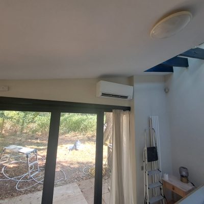 Installation of two Mitsubishi Electric wall mounted splits for an architect designed house